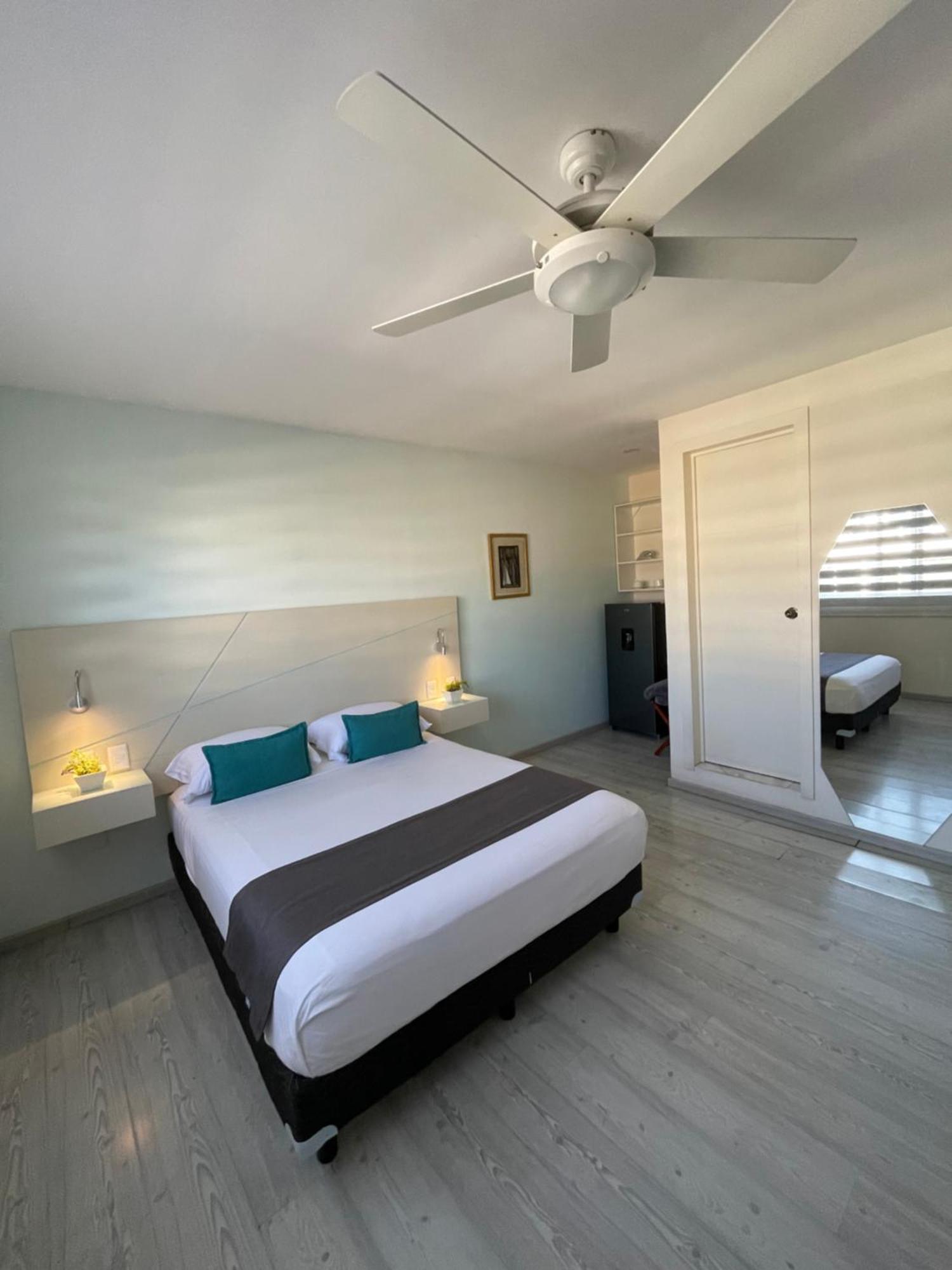 Constanza Lofts Executives En Zapopan Jalisco Aparthotel Buitenkant foto